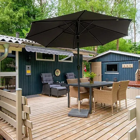 Feriehus Three-bedroom Holiday In 15